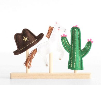 Wild West finger puppets