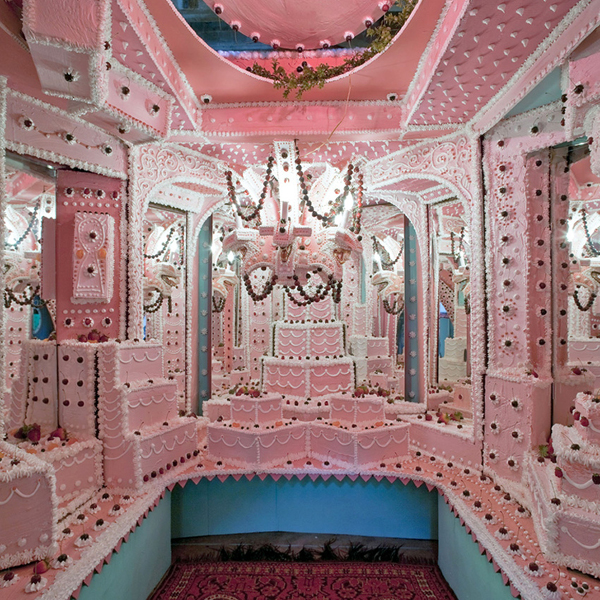 Break Bread Cake Maze Installation by Scott Hove and Baker’s Son