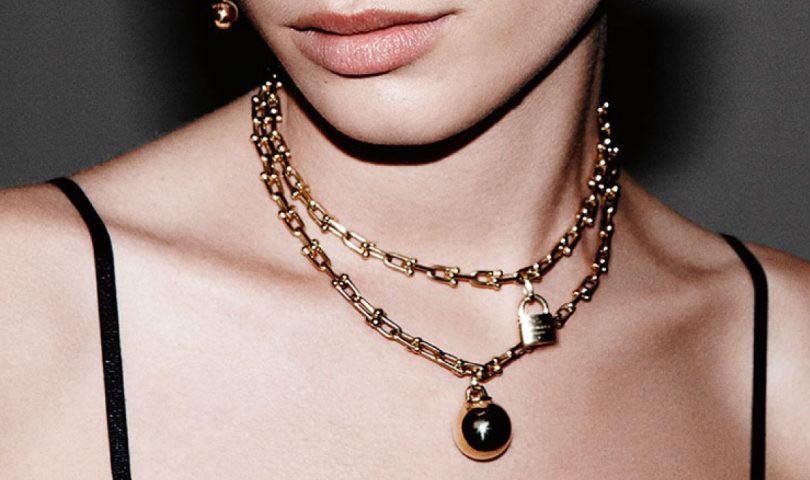 Link up with the striking jewellery we’re currently coveting