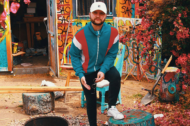 QUINN XCII