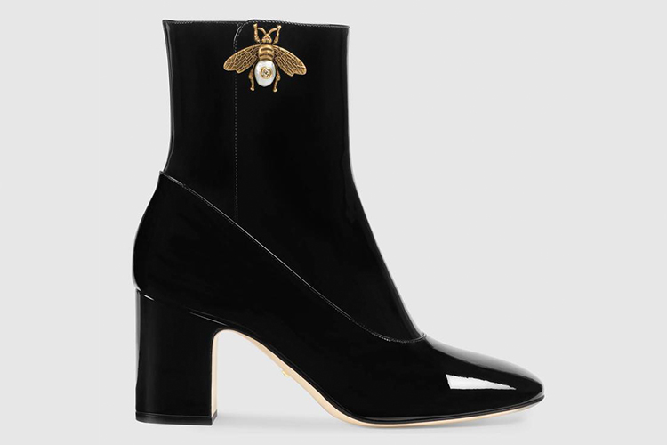 Patent leather ankle boot with bee