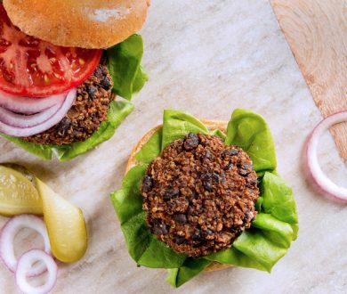 Denizen in the kitchen with F&P: Flipping veggie burgers