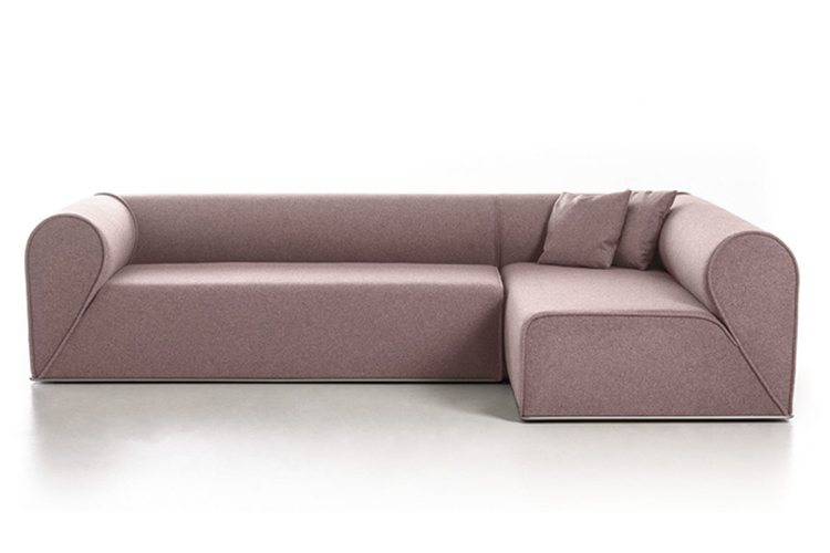Heartbreaker sofa