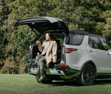 Video: Driving Miss Duncan is back to put the new Land Rover Discovery through its paces