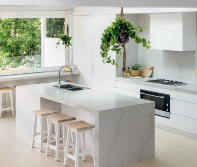 These dreamy kitchens are showing us why integrated appliances are the only way to go