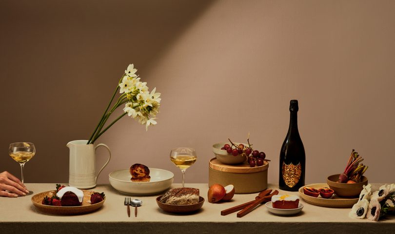 Hosting Christmas this year? Nail your table settings with these beautiful sets