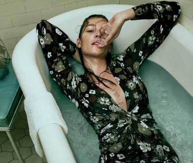 Ice Bathing: the wellness trend that has us shivering with excitement