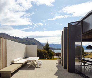 This Lake Wanaka winter retreat is a sleek, modern take on a mountain cabin