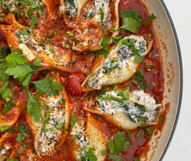 This stuffed mushroom, ricotta and spinach pasta recipe will be your new dinner time saviour