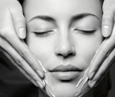 We discover the luxurious bespoke facial combining utmost relaxation with visible results