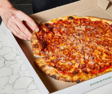Green Door Pizza, a deliciously authentic new pizzeria, opens in Commercial Bay