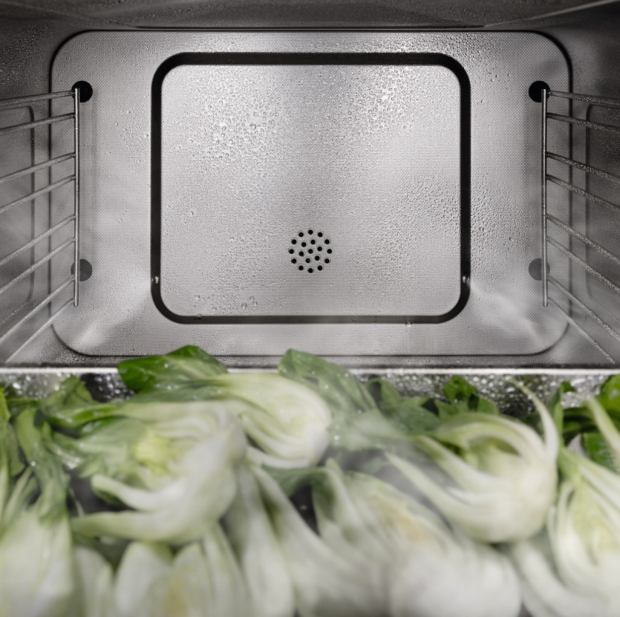 Bake, roast and even sous vide your to culinary glory with Miele's ultra-sophisticated oven technology