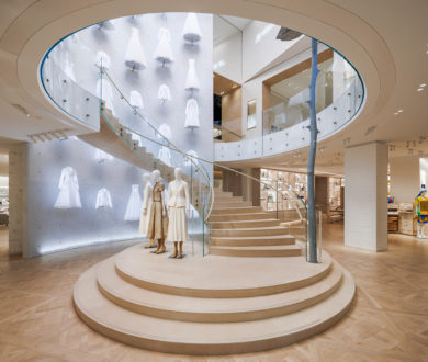 After more than two years of renovations, Dior finally re-opens the doors its iconic 30 Montaigne address