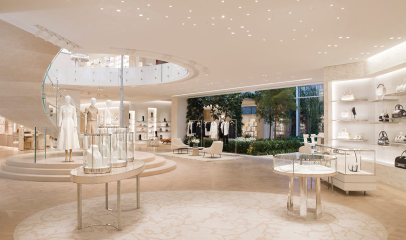 After more than two years of renovations, Dior finally re-opens the doors its iconic 30 Montaigne address
