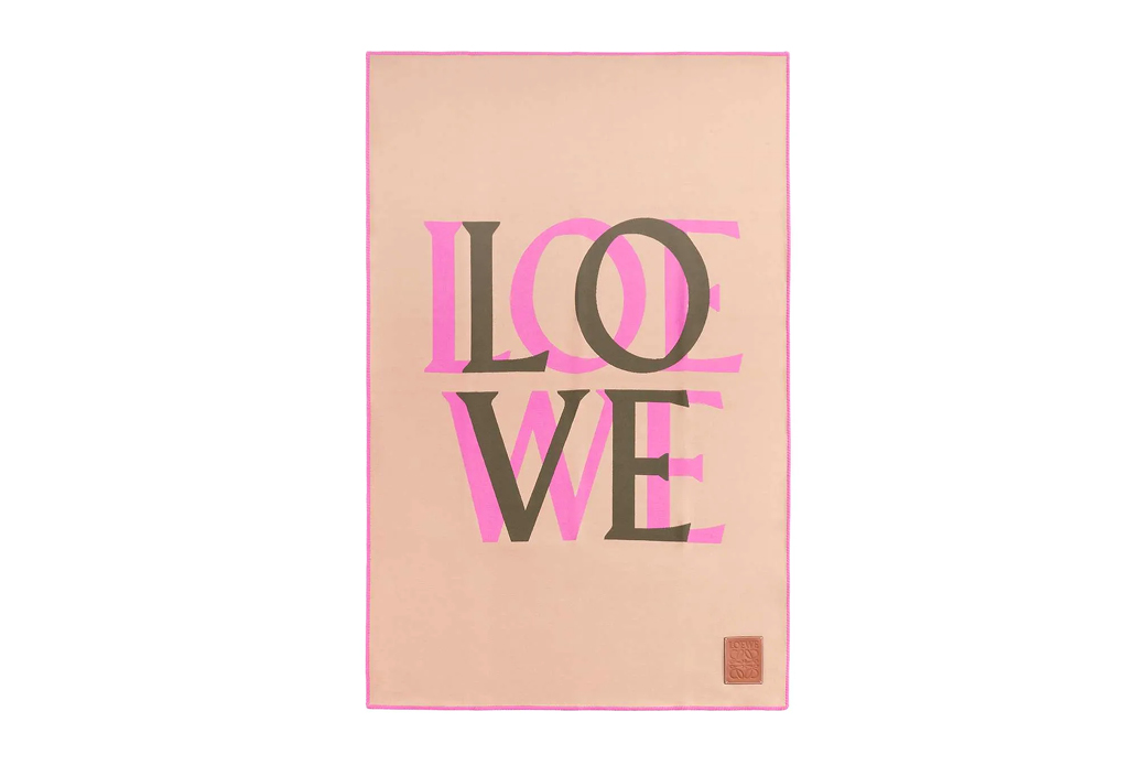 Loewe Love Blanket
