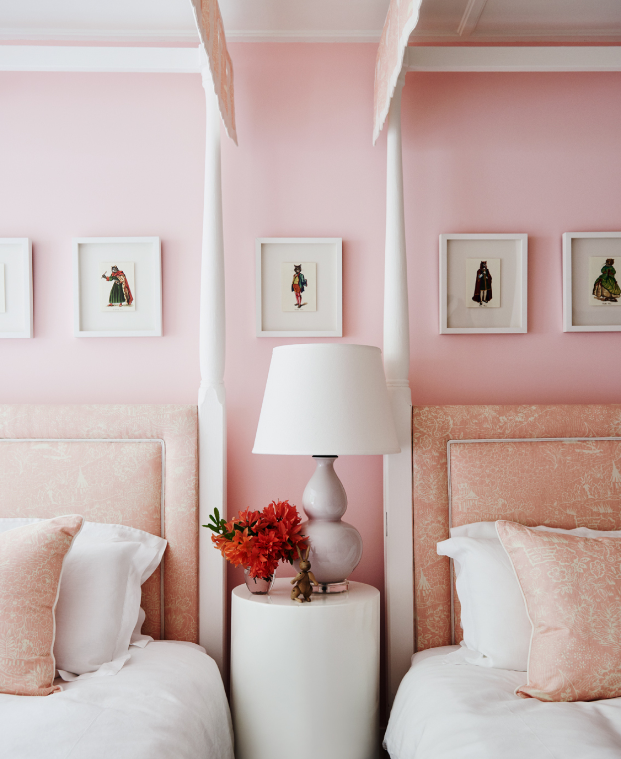 See inside the chic, colourful home inspiring us to embrace  floor-to-ceiling pink