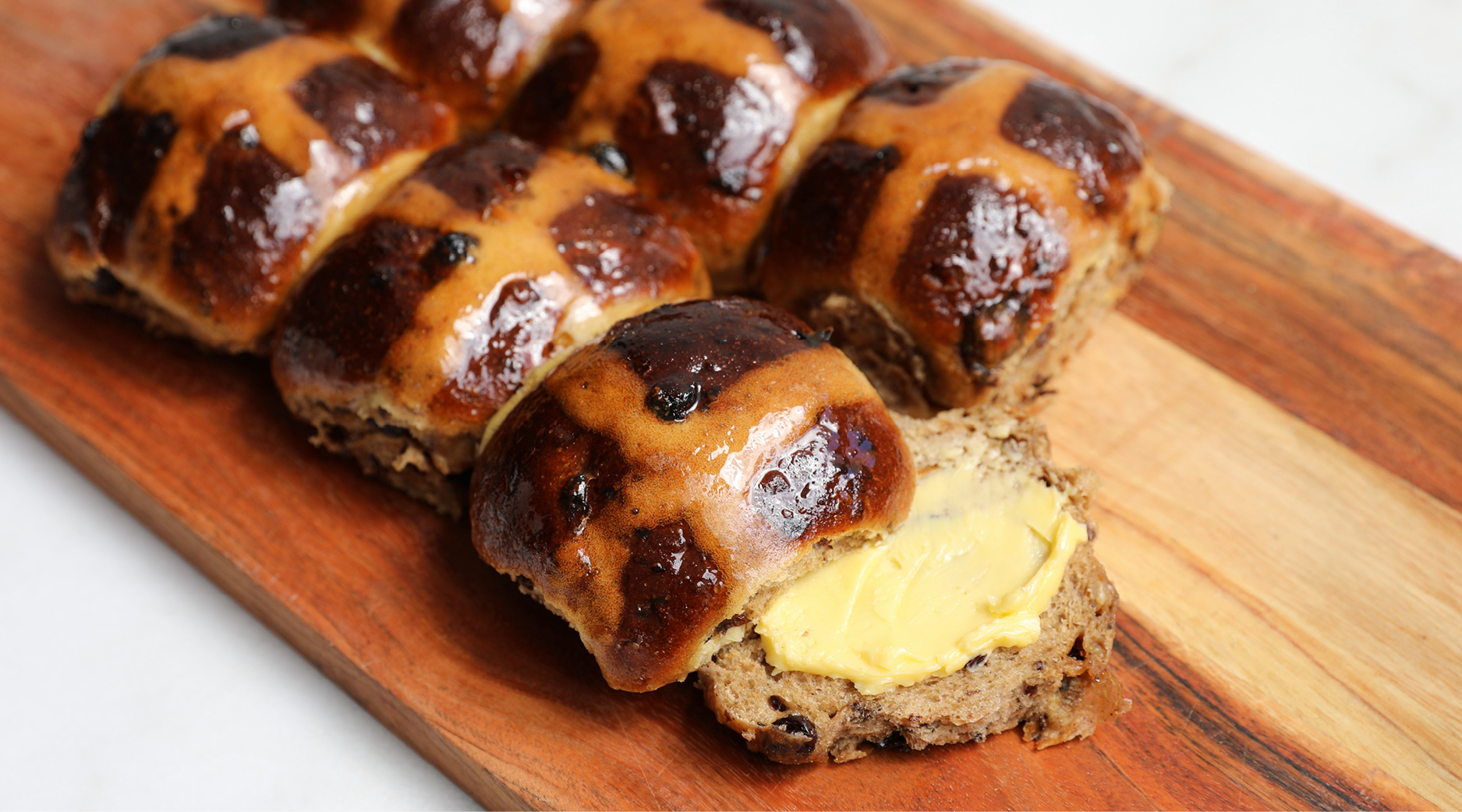 Best Hot Cross Buns Auckland