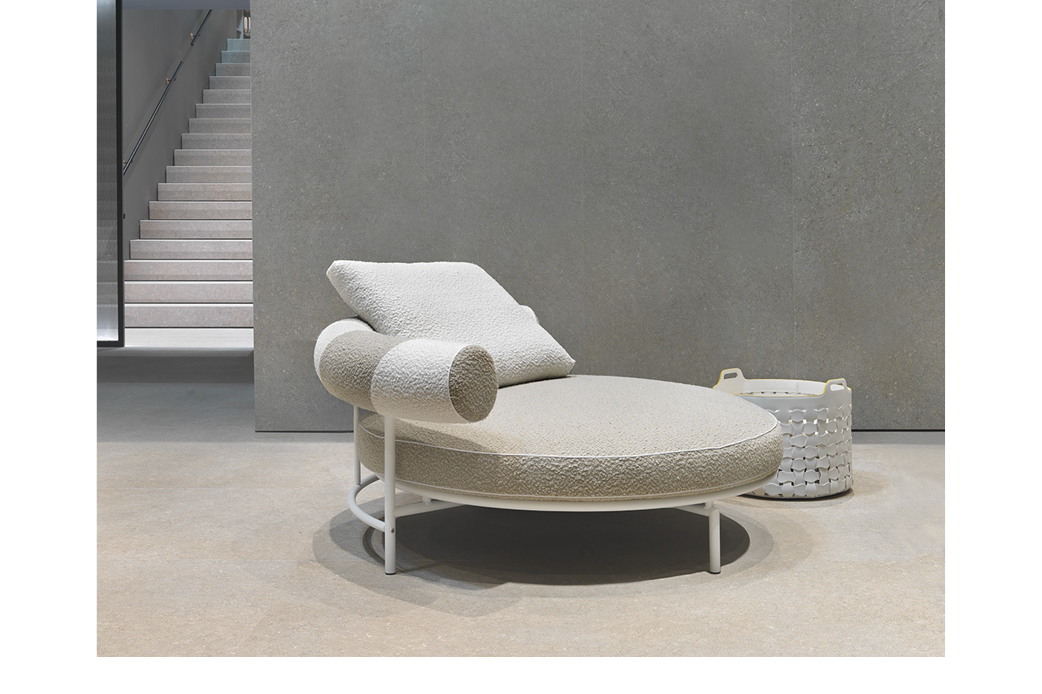 Supermax Outdoor loveseat