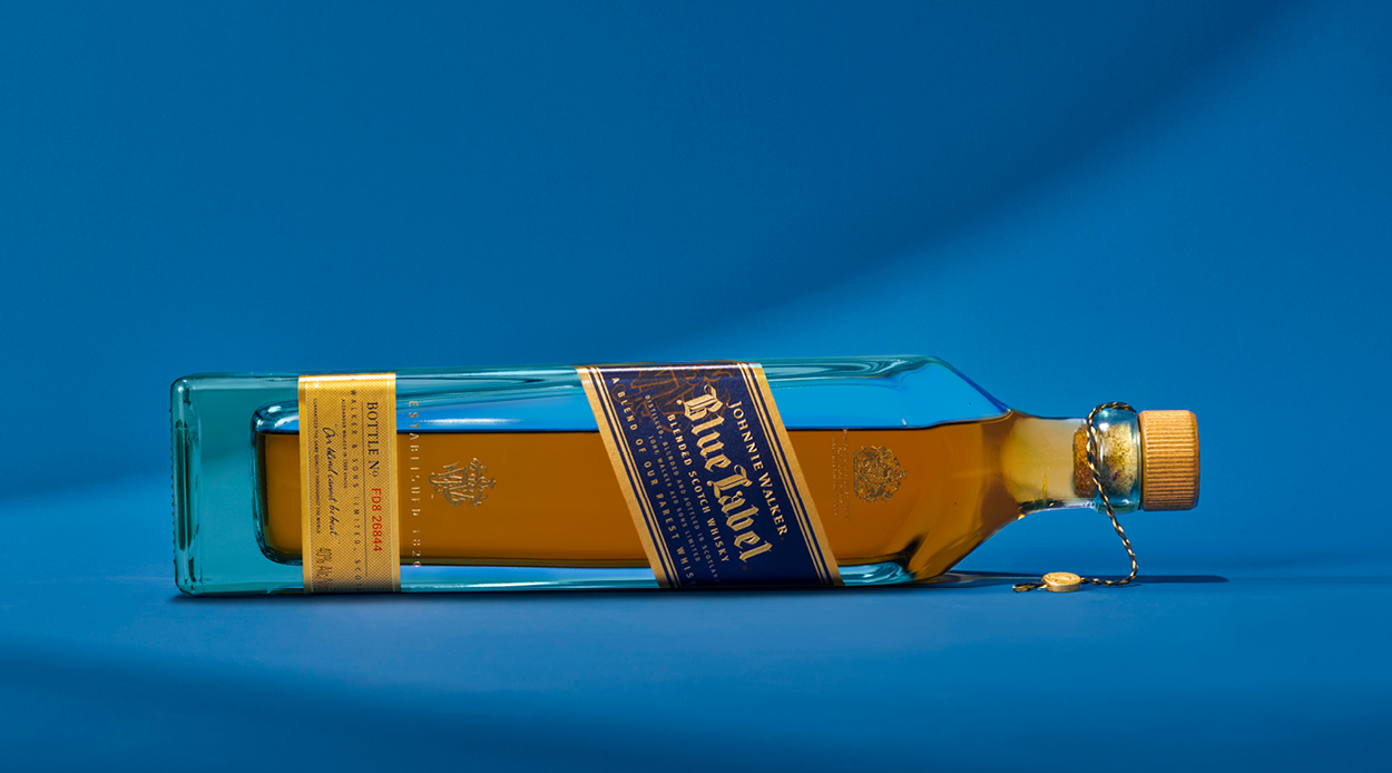 Johnnie Walker Blue Label: the gift to get for the friend who has