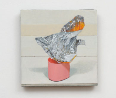 Damien Kurth’s new exhibition showcases a realist exploration of traitional still life