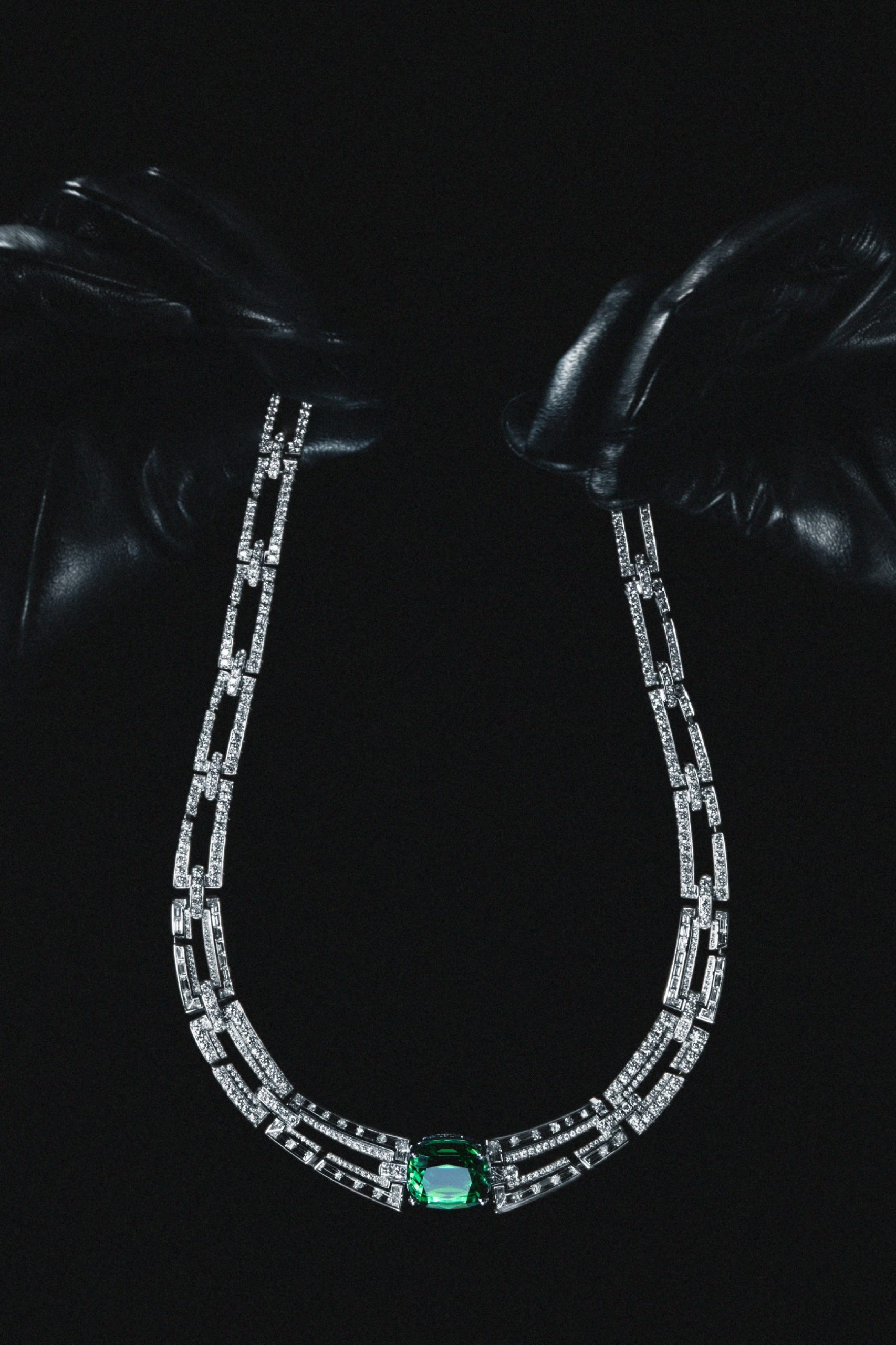 Gucci Nodo necklace with rope-inspired chains and coloured gemstones